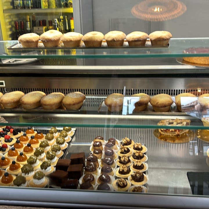 photo of Organic Lovers Torino brioche gianduia shared by @camiveggy on  08 Jun 2024 - review