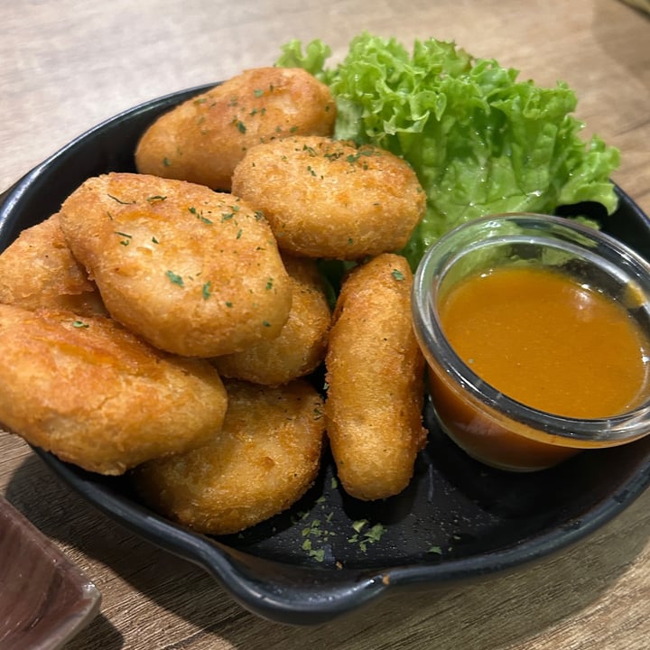 photo of Saute-San Crispy Mushroom Nuggets with Japanese Curry Dipping Sauce shared by @sharsiva4 on  27 Nov 2024 - review