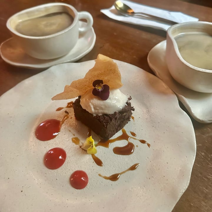 photo of El Mundo Restaurante Butterscotch Tahini Brownie shared by @nancy on  17 Oct 2025 - review