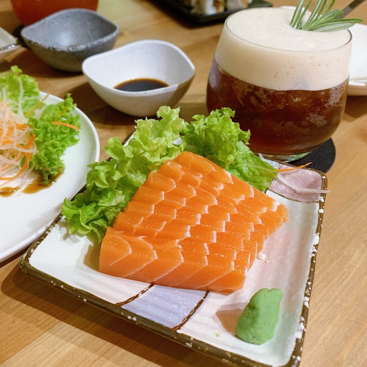 photo of Lucky Cat Konjac Salmon Sashimi shared by @muffinpuff on  19 Jul 2024 - review
