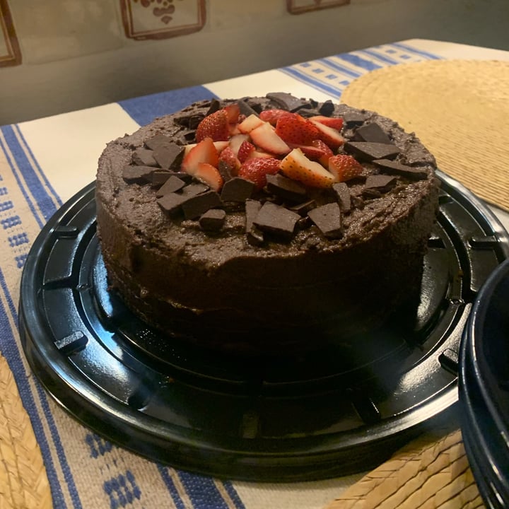 photo of Primitivo Vegan Cakes Pastel de chocolate shared by @happycoconut2004 on  27 Dec 2023 - review