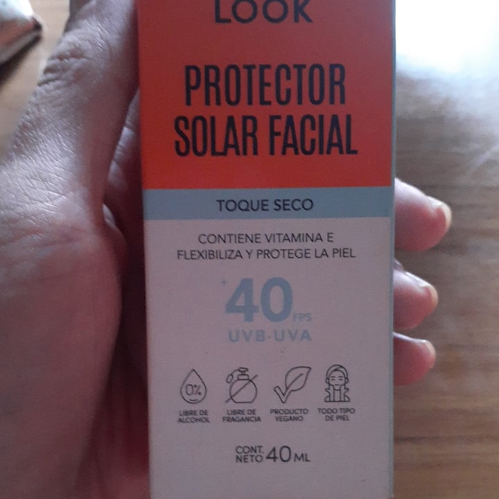 photo of Get the look protector solar facial toque seco shared by @emiantiespecista on  18 Feb 2024 - review
