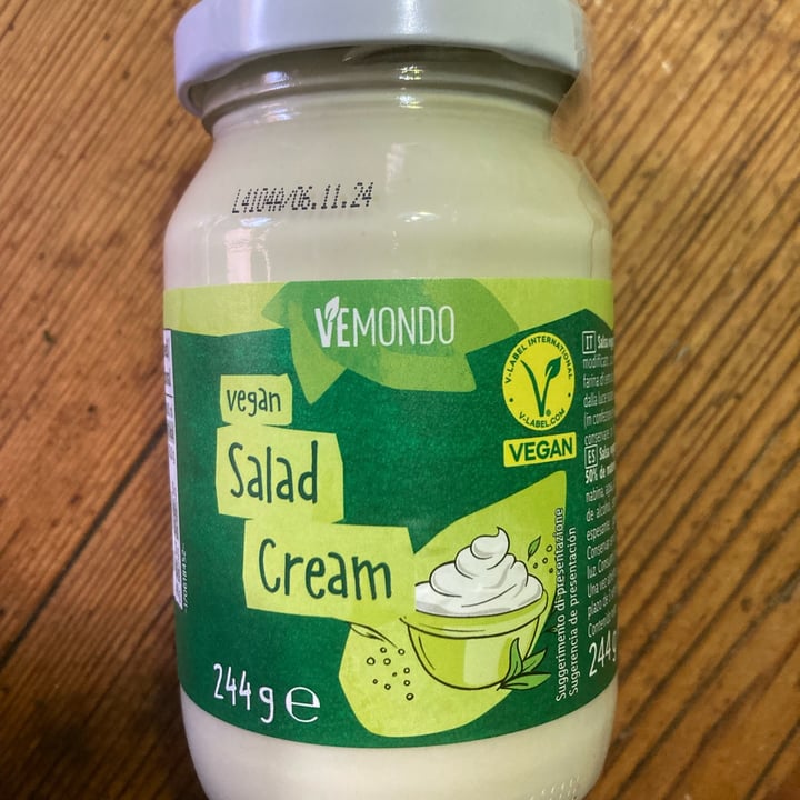 photo of Vemondo Vegan salad cream shared by @sanleeping on  19 Apr 2024 - review