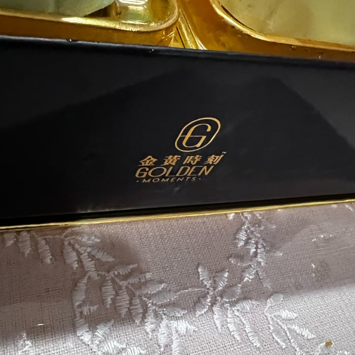 photo of Golden moment durian mooncake shared by @ginger-t on  30 Sep 2023 - review
