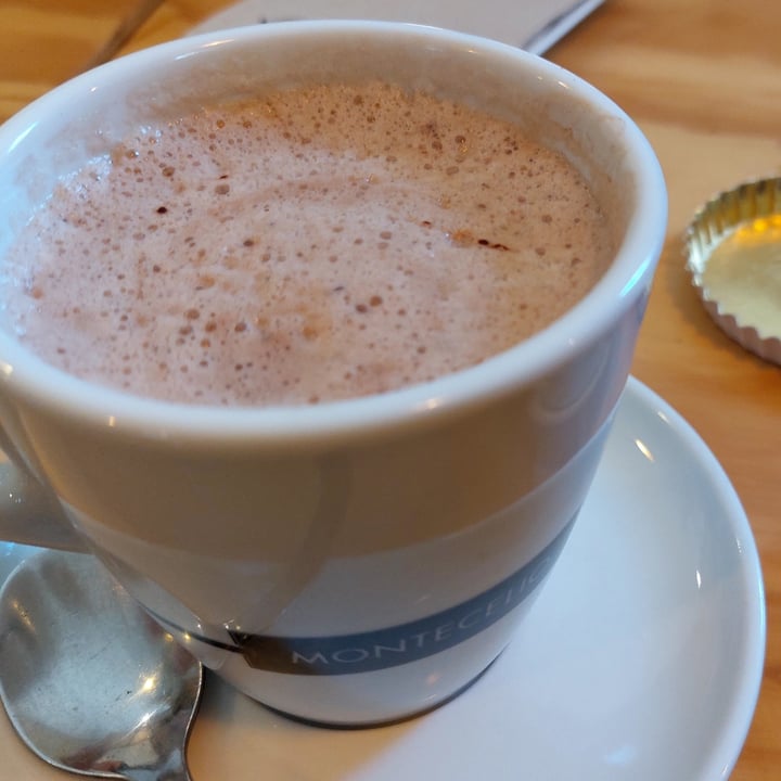 photo of Entre Pedras Café Bar Vegano Chocolate shared by @esthercasas on  20 Feb 2024 - review