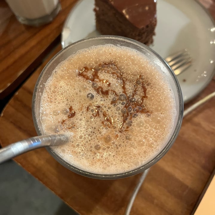 photo of Café Vegetal Latte Notella shared by @jomaloto on  04 May 2025 - review