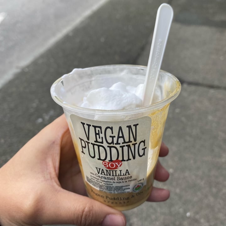 photo of Vegan Pudding & Co. Original Vanilla with Caramel Sauce shared by @alerrag on  15 May 2024 - review