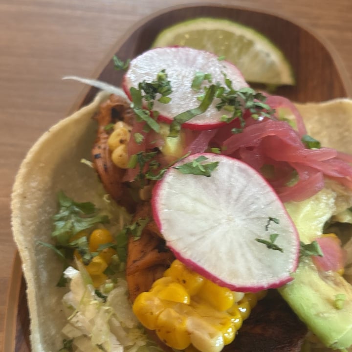 photo of Super Loco - Robertson Quay Lion’s Mane Al Pastor shared by @georgejacobs on  12 Oct 2025 - review
