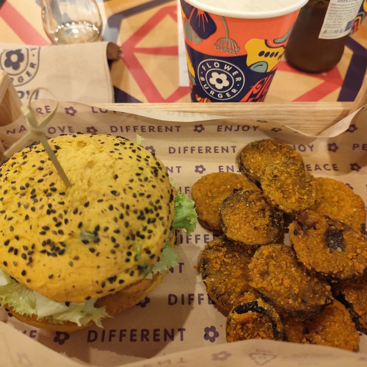 photo of Flower Burger avo cecio shared by @maka89 on  18 May 2025 - review