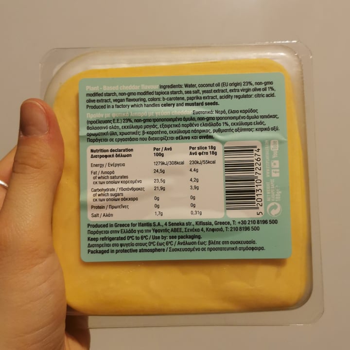 photo of Esti Plant Based Chedder Flavour Slices shared by @arualtyrell on  16 Mar 2024 - review