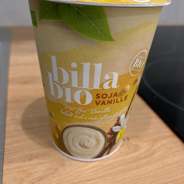 photo of billa bio Yogurt di soia alla vaniglia shared by @floriana on  27 Sep 2024 - review