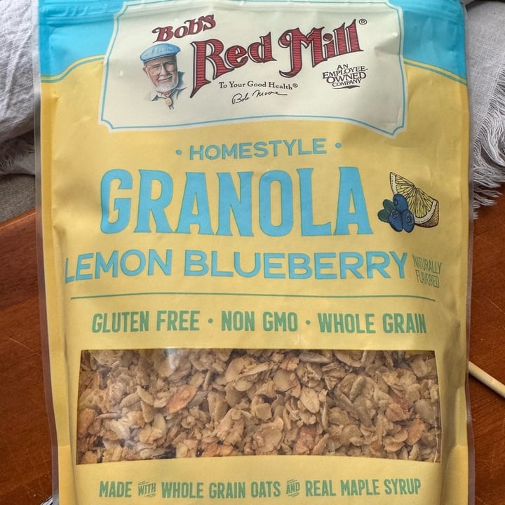 photo of Bob's Red Mill Granola Lemon Blueberry shared by @veganfoodcrazy on  11 Nov 2024 - review