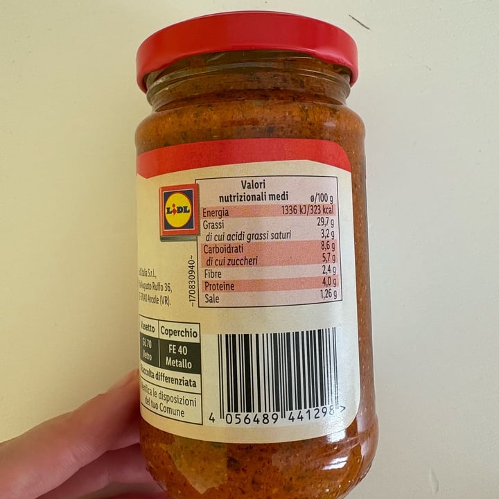 photo of Vemondo pesto vegano rosso shared by @silviamitidieri on  21 Sep 2025 - review