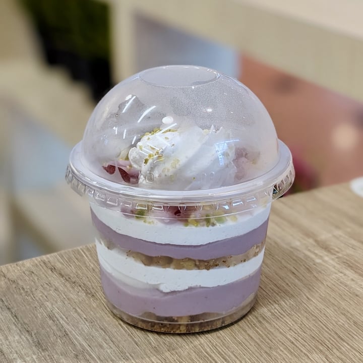 photo of Green dot Fresh Taro Coconut Cake Parfait shared by @xinru-t on  21 Dec 2023 - review