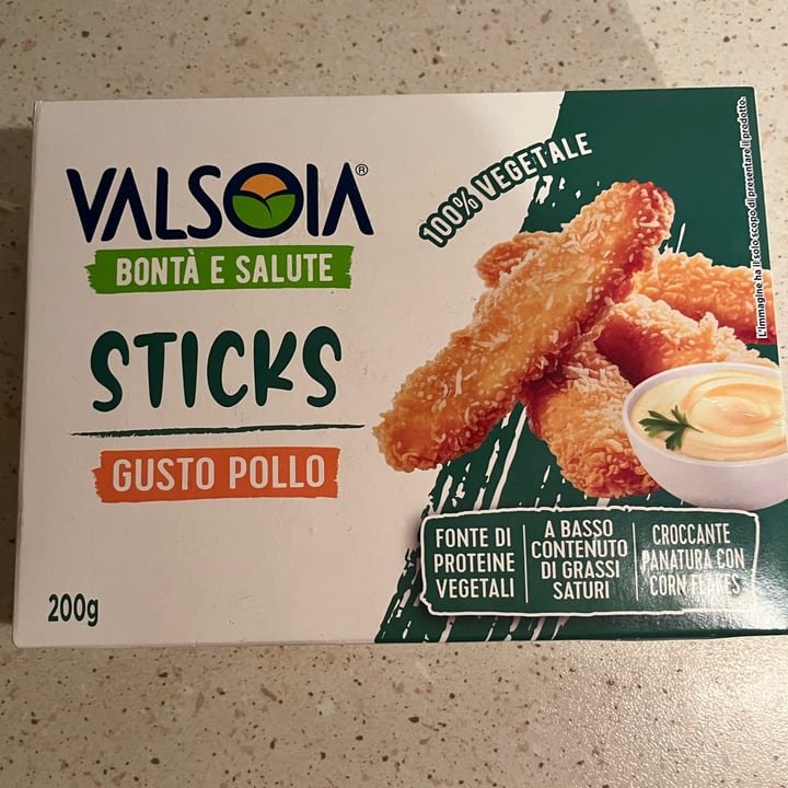 photo of Valsoia stick gusto pollo shared by @itsfrannie on  08 Nov 2024 - review