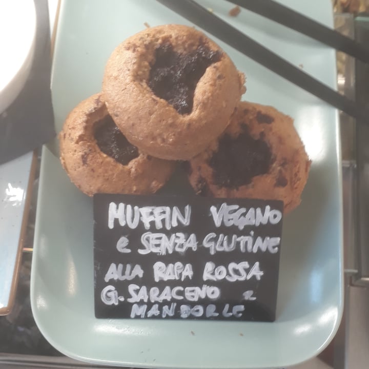 photo of Piazza Martino Agricoltura e Cucina Muffin vegano e senza glutine alla rapa rossa, grano saraceno e mandorle shared by @giovannieugenio on  07 Mar 2025 - review