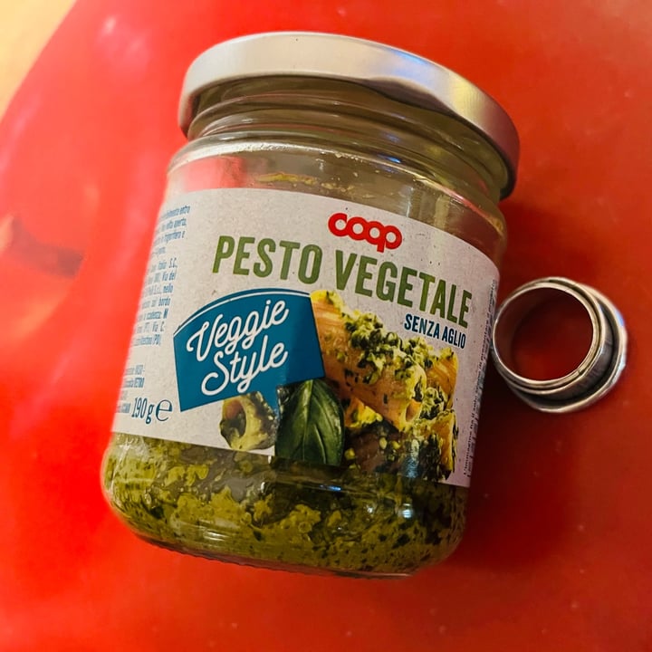 photo of Coop pesto vegetale senza aglio shared by @miba on  05 Oct 2025 - review