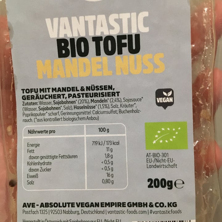 photo of Vantastic Foods Bio-Tofu Mandel-Nuss shared by @nika7 on  07 Oct 2023 - review