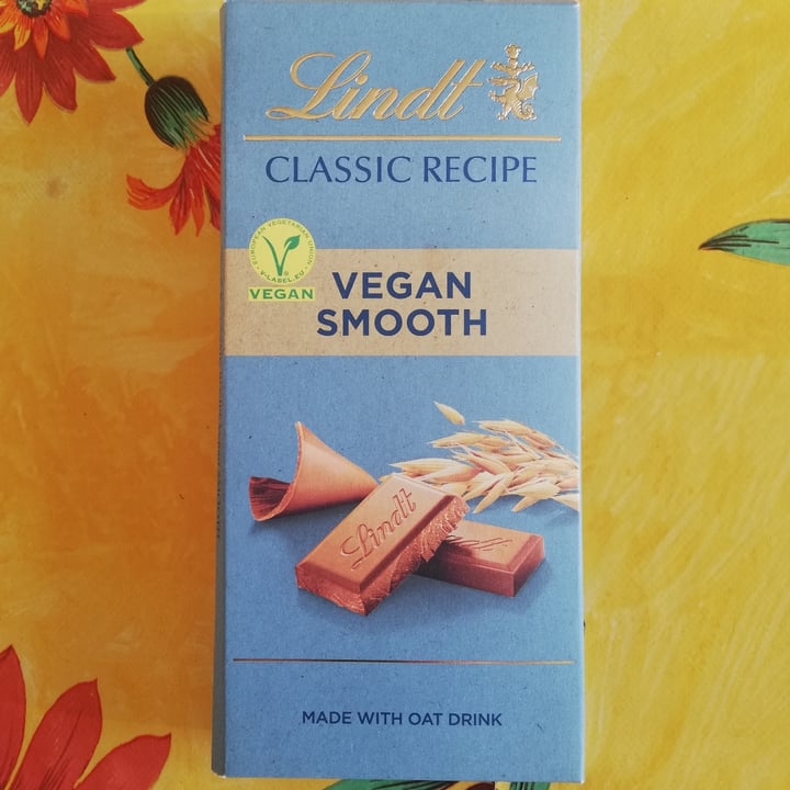photo of Lindt Classic Vegan Smooth shared by @callmeancy on  18 Jan 2024 - review