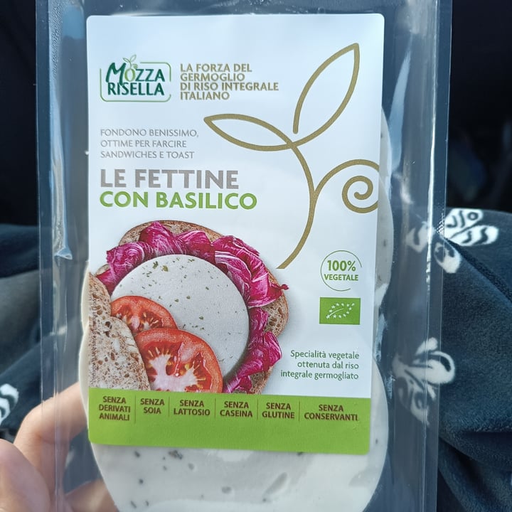 photo of Mozzarisella Le Fettine Con Basilico shared by @veganfran on  29 Dec 2024 - review