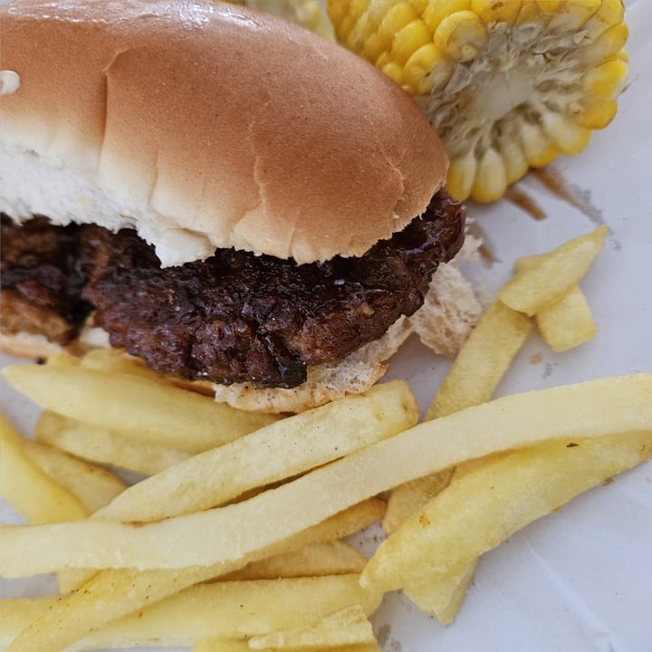 photo of Fry's Family Food 4 Plant Based Smash Burgers shared by @cdg2399 on  25 Jul 2025 - review