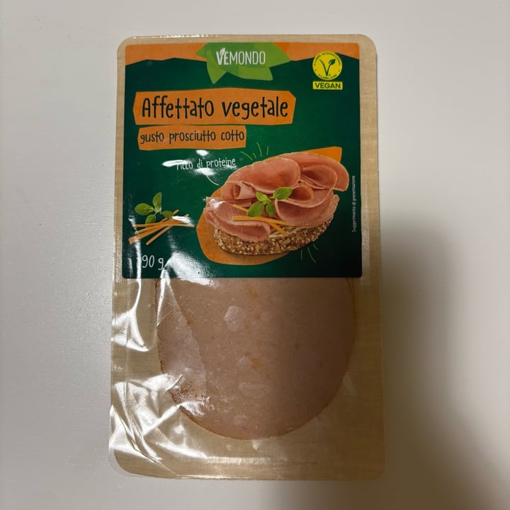 photo of Vemondo Affettato Vegetale Gusto Prosciutto Cotto shared by @silviamitidieri on  24 Aug 2025 - review