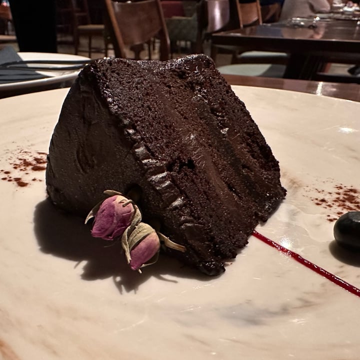 photo of Róa Midnight™ Grand Chocolate Cake shared by @dafnelately on  04 Oct 2023 - review