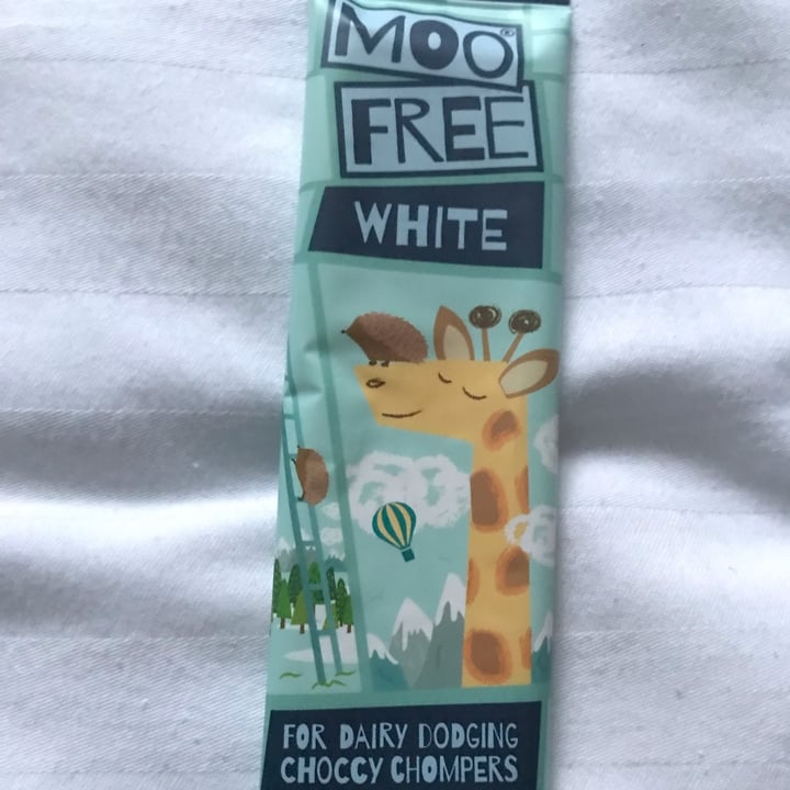 photo of Moo Free White Chocolate bar shared by @scottye on  10 May 2024 - review