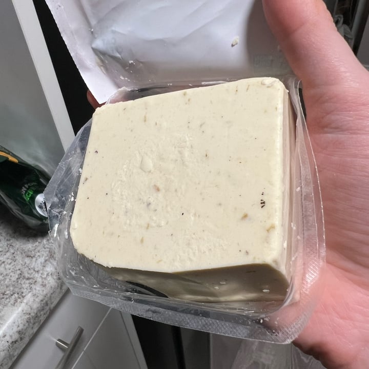 photo of Daiya Jalapeño Havarti Block (Oat Cream Blend) shared by @ksvegan17 on  11 Jul 2025 - review
