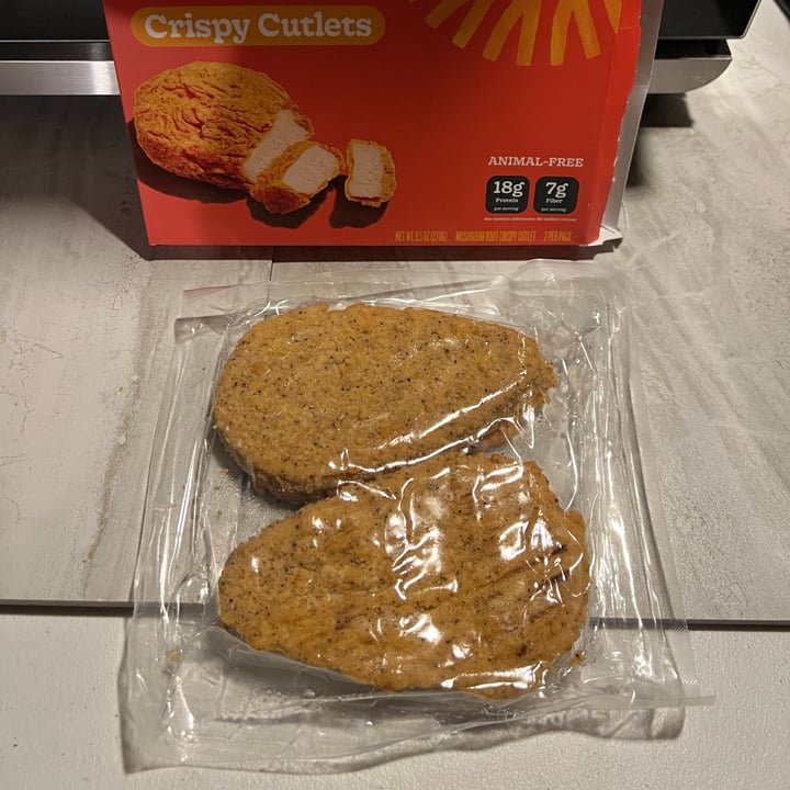 photo of Eat Meati Crispy Cutlets shared by @ksvegan17 on  01 Oct 2023 - review