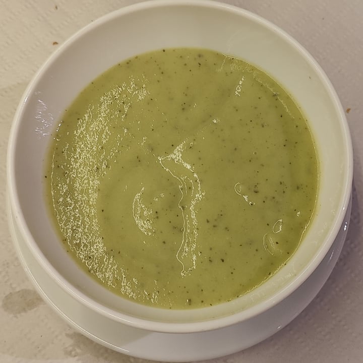 photo of Taberna "El Parral" Crema fria de calabacín y aguacate shared by @joxi on  05 Jun 2025 - review