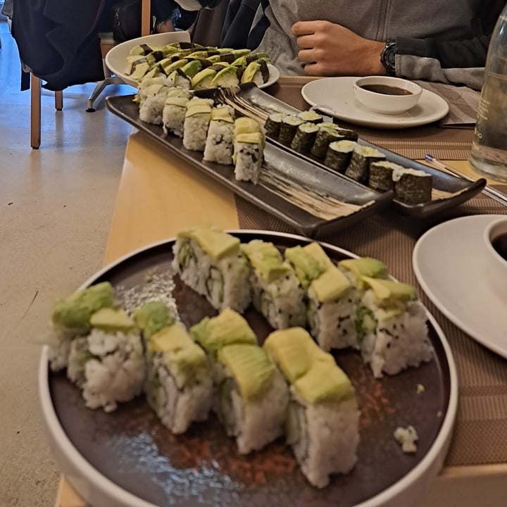 photo of Heguì - Taste of Asia Sushi Vegano Con Avocado shared by @maryquitecontrary on  30 Apr 2024 - review