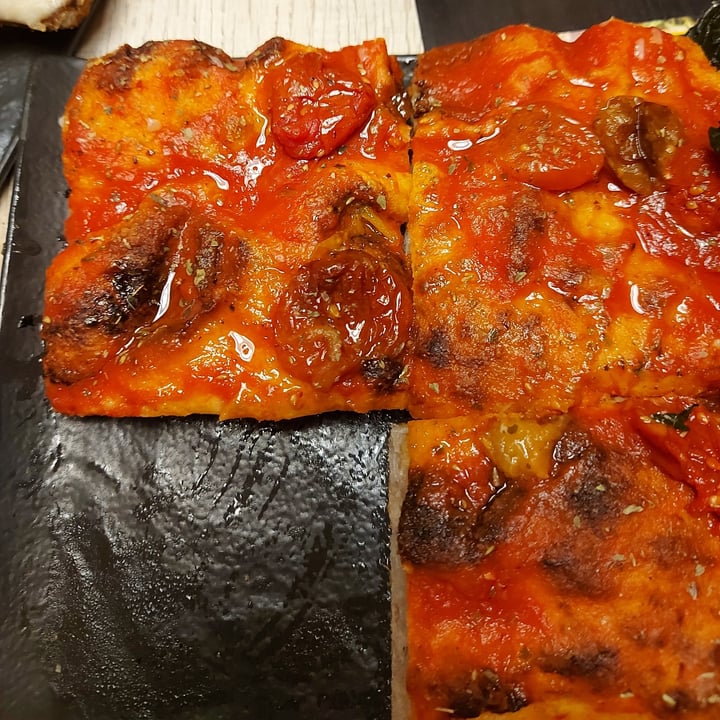 photo of TELLIA® Santa Rita pizza rossa shared by @salerena on  23 Apr 2024 - review
