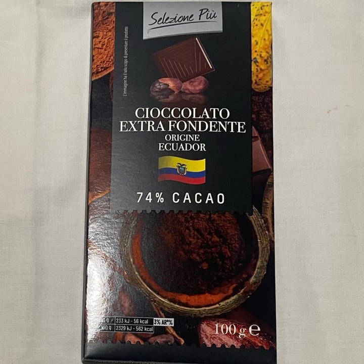 photo of Selezione Più In's Cioccolato Extra Fondente 74%, Origine Ecuador shared by @elle10 on  17 Sep 2025 - review
