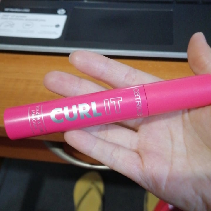 photo of Catrice Cosmetics Curl It Mascara shared by @crisb30 on  25 Aug 2025 - review