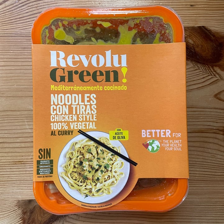 photo of Revolu Green Noodles con tiras chicken style al curry shared by @pauladelriver on  12 May 2024 - review