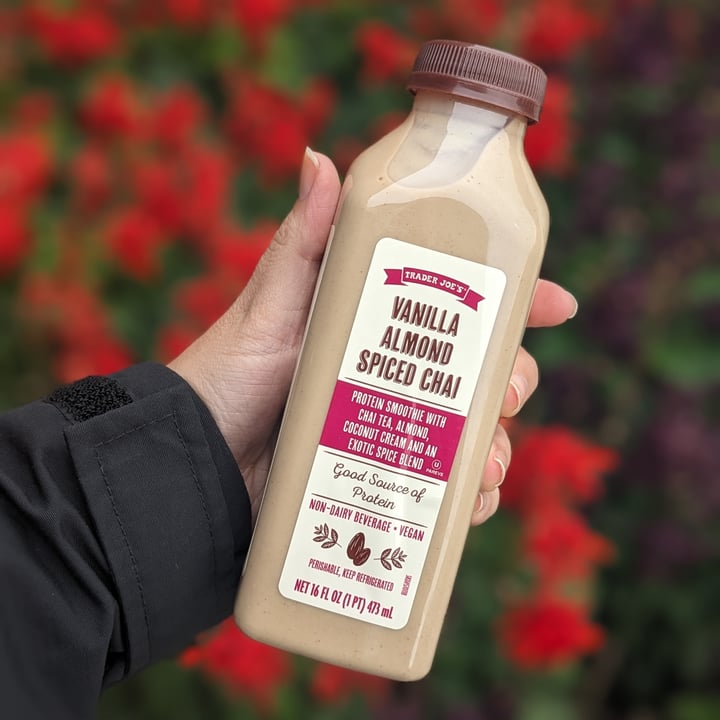 Trader Joe's Vanilla Almond Spiced Chai Review abillion