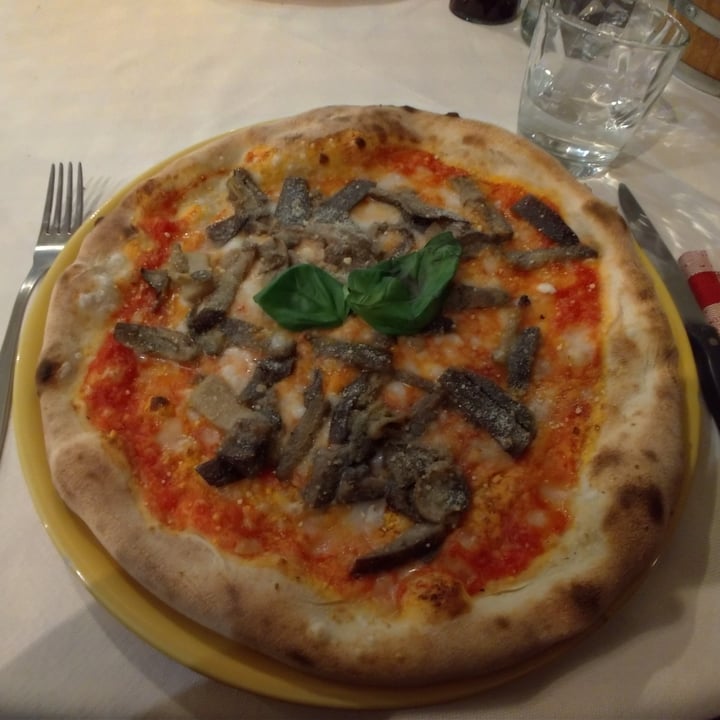 photo of Pizzeria Bella Napoli Viola shared by @geb on  04 Feb 2024 - review