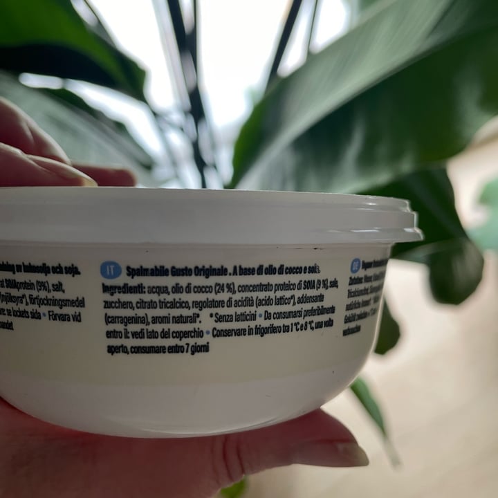 photo of Vegan Island Dairy Free Spread Original shared by @ambra83 on  09 Aug 2025 - review
