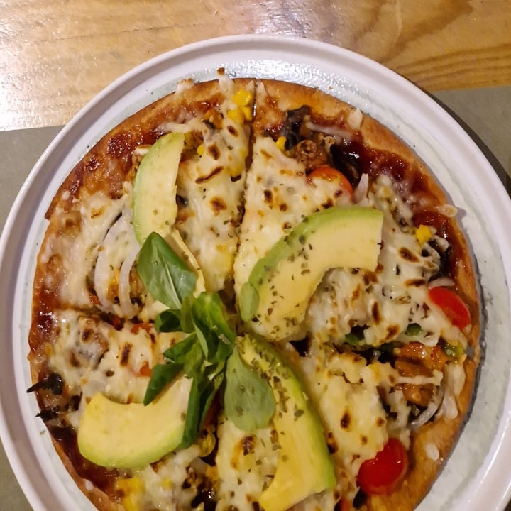 photo of bodhigreen Vegetariano Pizza Texana shared by @lisaqbon on  29 Sep 2023 - review
