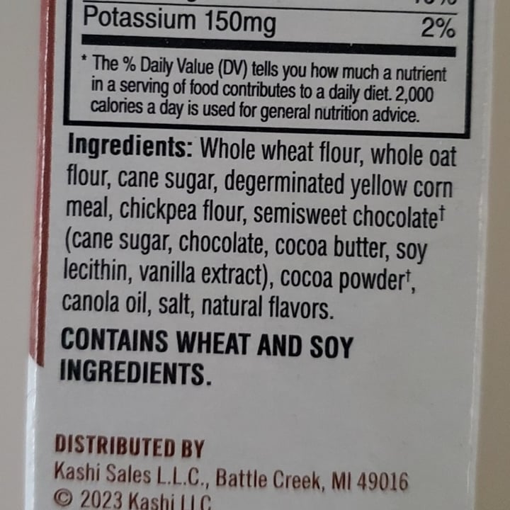 photo of Kashi chocolate waffle bites shared by @whatacuriousnotion on  21 Apr 2025 - review
