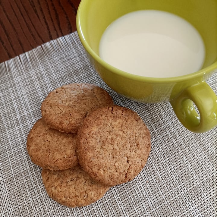 photo of Fior di Loto Biscotti con fiocchi d'avena shared by @valeriedarkblue on  11 Aug 2025 - review