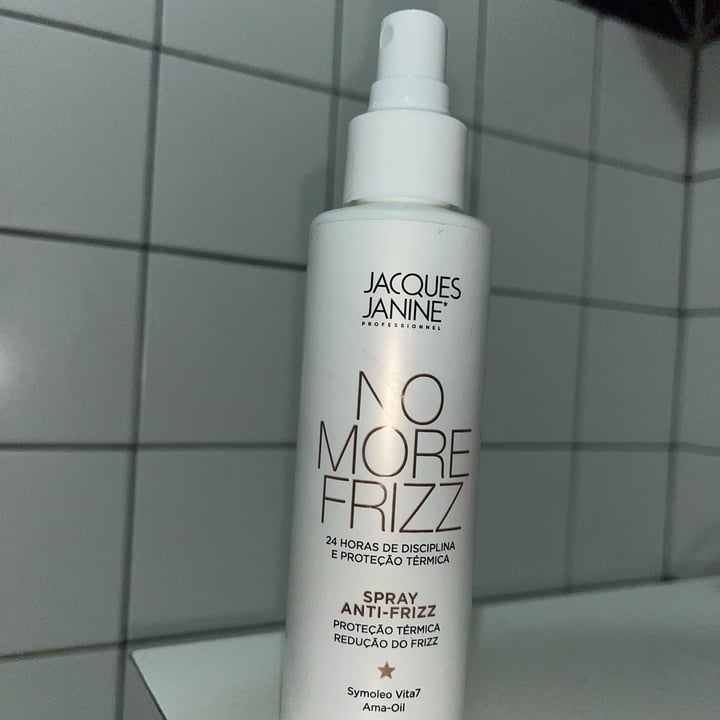 photo of Jacques Janine no more frizz spray anti-friz shared by @aclara on  23 Jul 2024 - review