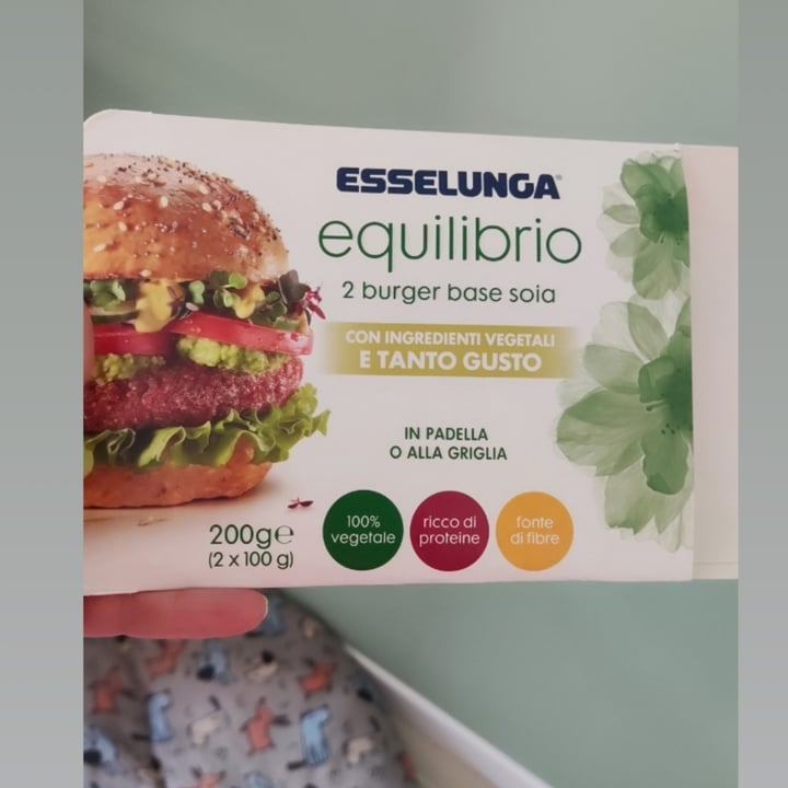photo of Esselunga equilibrio burger di soia shared by @felika on  25 Aug 2023 - review