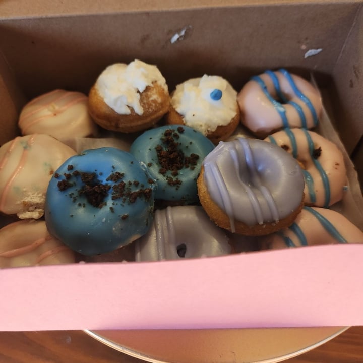 photo of Monster Baby Donuts Cookie Monster Donuts shared by @kristig on  18 Apr 2024 - review