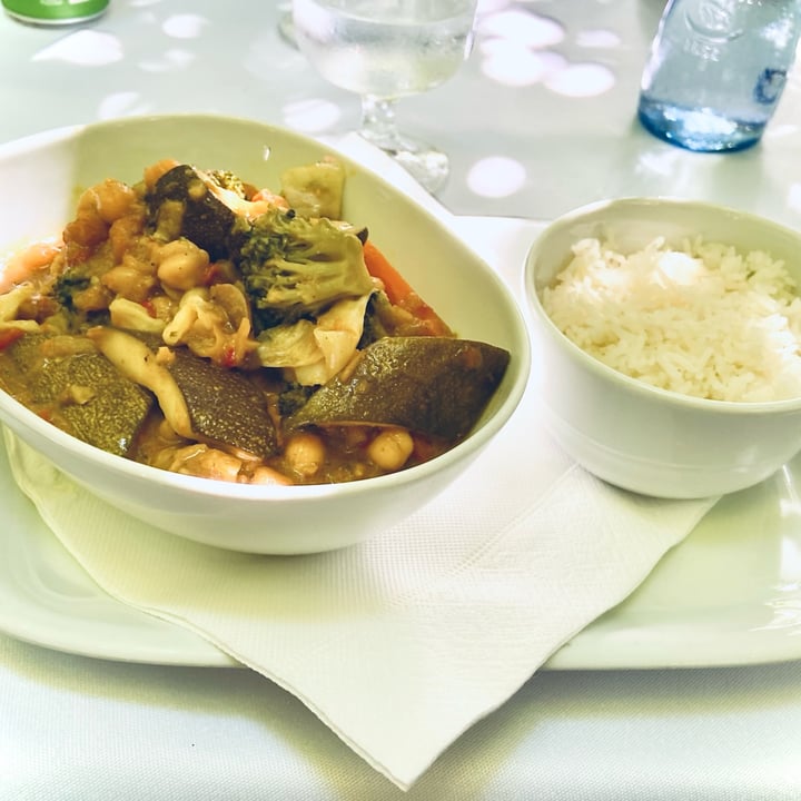 photo of Restaurante Fonte Cuisine Curry Con Verdure E Riso shared by @chiaramauro22 on  19 Aug 2025 - review