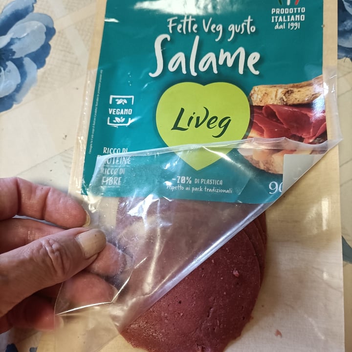 photo of Liveg Fette veg gusto salame shared by @frama on  07 Jun 2024 - review