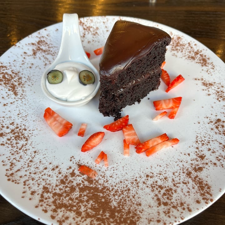 photo of 222 Veggie Vegan Chocolate Gateau shared by @alistar on  12 Feb 2024 - review