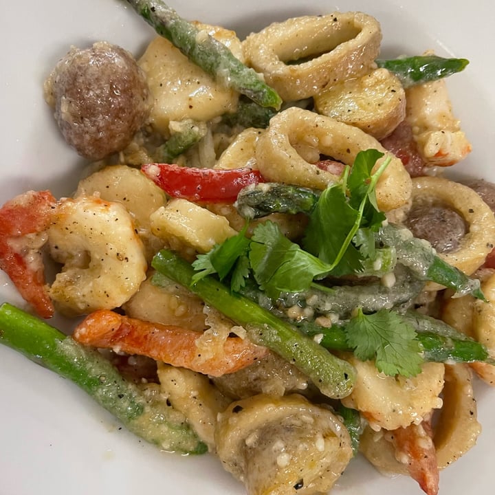 photo of Vegan Fresh 2U See Food Garlic Noodles shared by @ellefire on  02 Mar 2024 - review