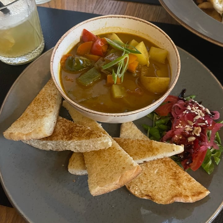 photo of Fig Split Vegan Korma shared by @nika- on  19 Aug 2025 - review